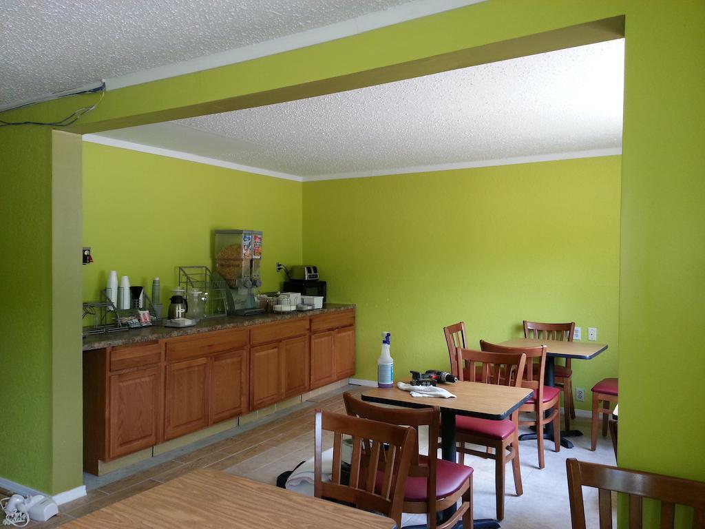 ซูเปอร์ 8 บาย วินด์แฮม บาธ แฮมมอนด์สปอร์ต แอเรีย Motel ห้อง รูปภาพ