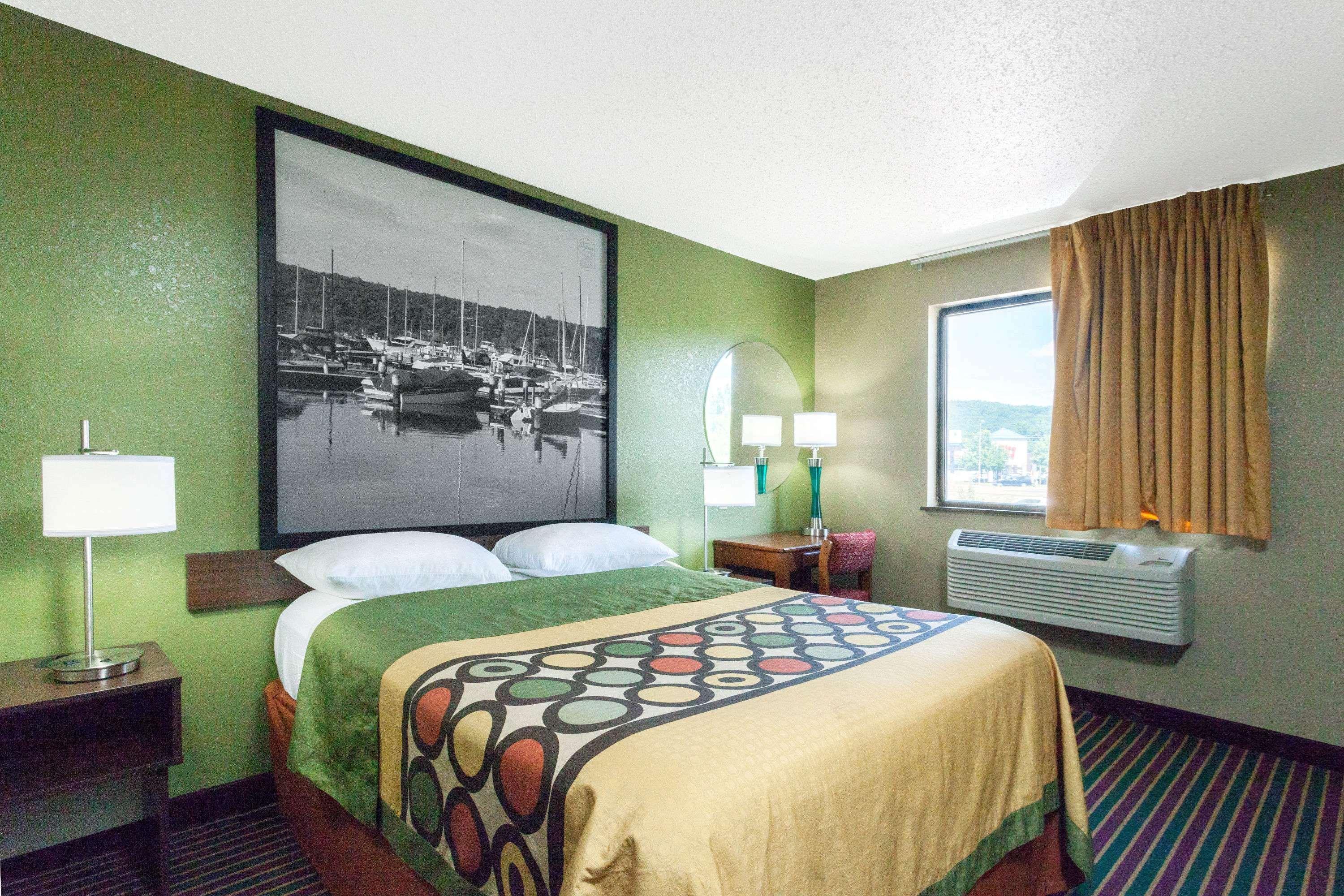 ซูเปอร์ 8 บาย วินด์แฮม บาธ แฮมมอนด์สปอร์ต แอเรีย Motel ภายนอก รูปภาพ