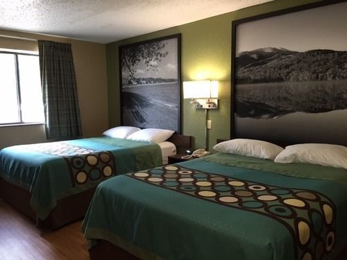 ซูเปอร์ 8 บาย วินด์แฮม บาธ แฮมมอนด์สปอร์ต แอเรีย Motel ภายนอก รูปภาพ