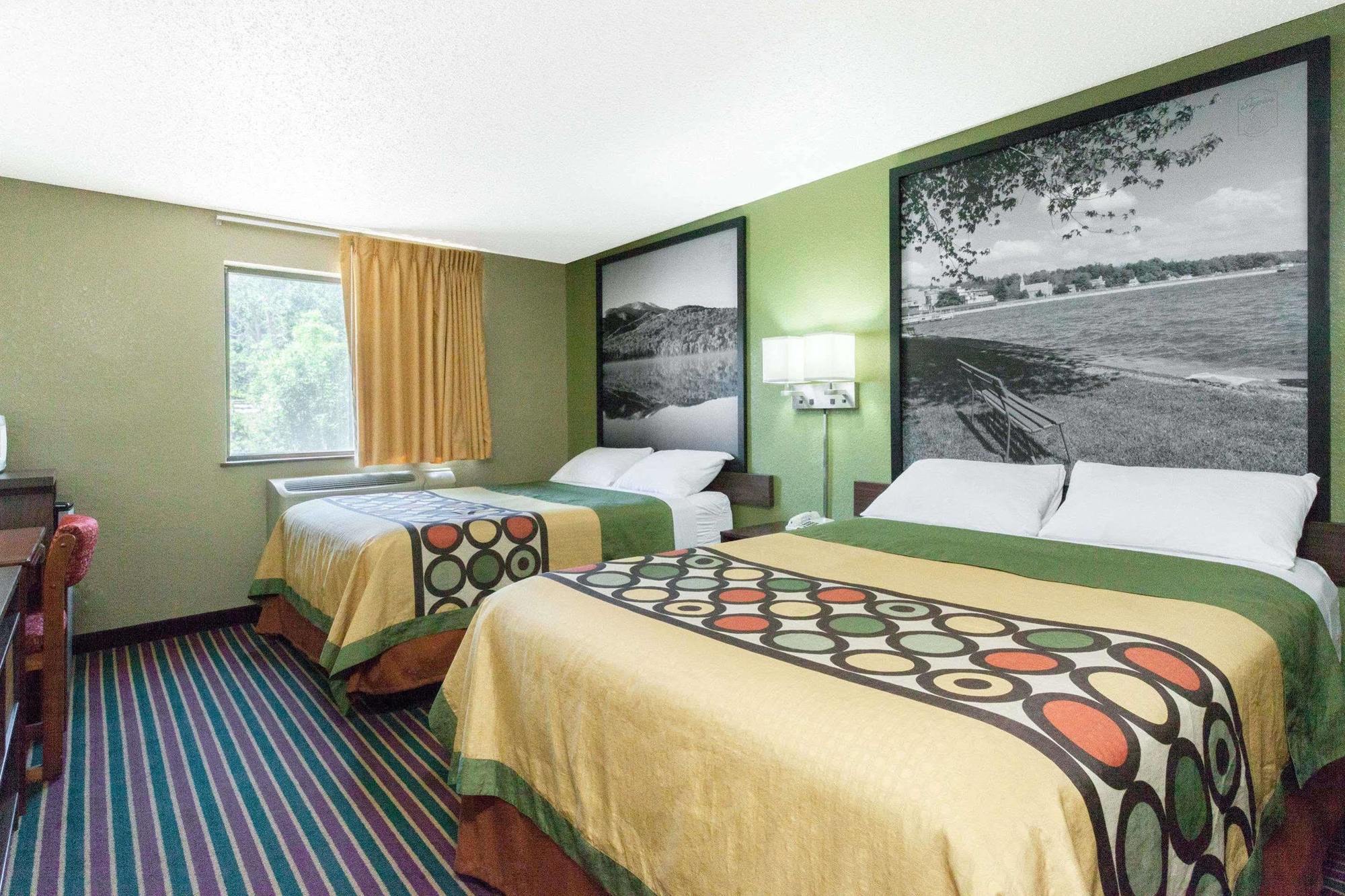 ซูเปอร์ 8 บาย วินด์แฮม บาธ แฮมมอนด์สปอร์ต แอเรีย Motel ภายนอก รูปภาพ